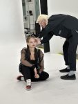 Setting up a modeling pose